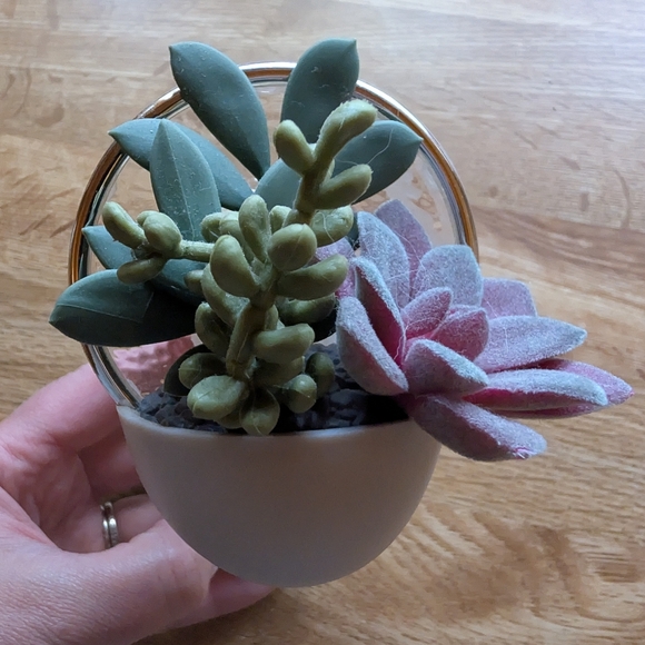 Bath And Body Works Wallflowers - Picture 8 of 10